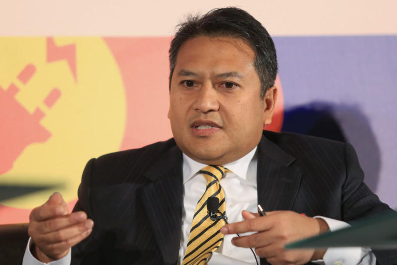 Maybank Global Banking Group Head Amirul Feisal Wan Zahir at the Asean Economic Summit in Kuala Lumpur, October 22, 2015. u00e2u20acu201d Picture by Saw Siow Feng