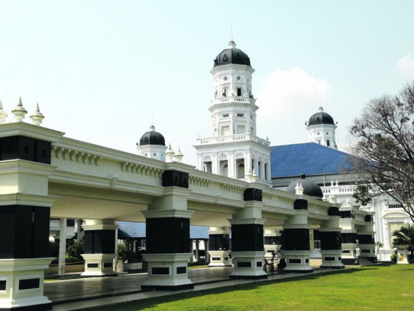 Johor Bahru's Sultan Abu Bakar Mosque is a tranquil spot for sightseeing. u00e2u20acu201d TODAY pic