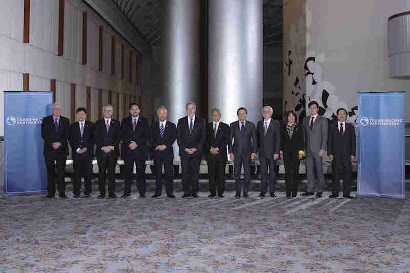 Trade ministers from a dozen Pacific nations in Trans-Pacific Partnership Ministers meeting post in TPP Ministers 'Family Photo' in Atlanta, Georgia October 1, 2015. u00e2u20acu201d Reuters pic