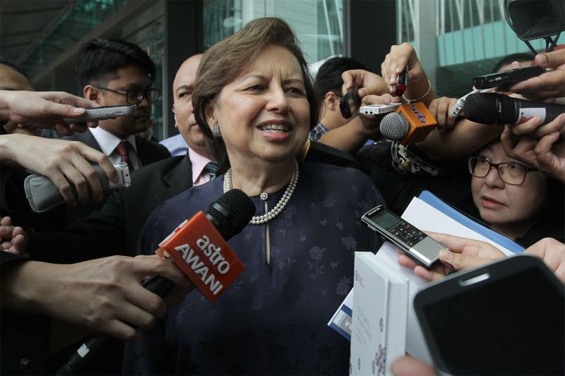Tan Sri Dr Zeti Akhtar Aziz speaks to members of the media at Sasana Kijang in Kuala Lumpur, October 24, 2015. u00e2u20acu2022 Picture by Yusof Mat Isa 