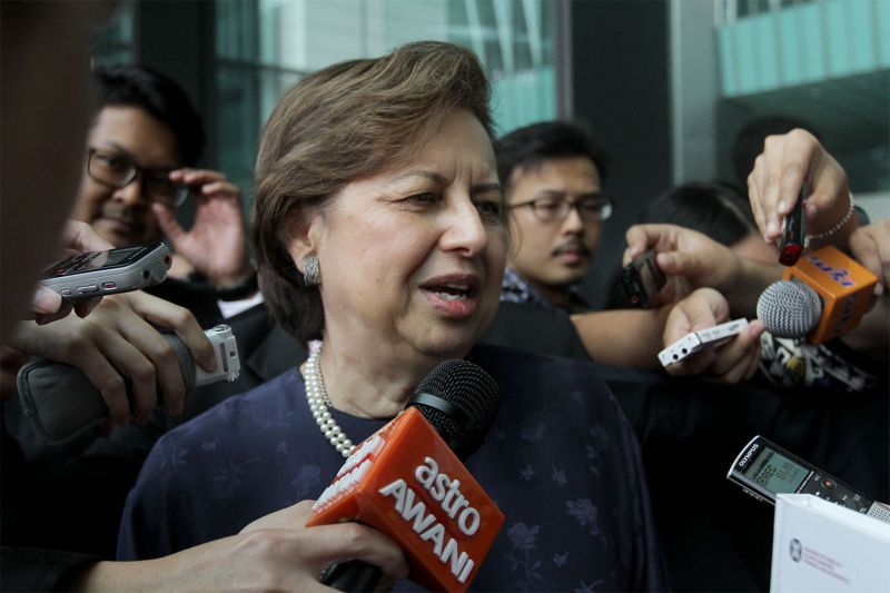 Tan Sri Dr Zeti Akhtar Aziz speaks to members of the media at Sasana Kijang in Kuala Lumpur, October 24, 2015. u00e2u20acu2022 Picture by Yusof Mat Isa 