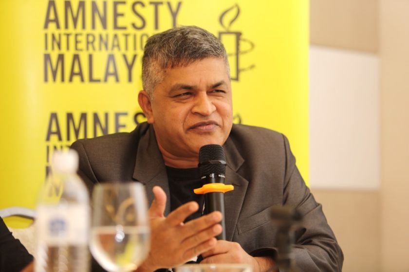 Cartoonist Zulkiflee Anwar Ulhaque is selected as the first Malaysian to be a part of Amnesty Internationalu00e2u20acu2122s u00e2u20acu02dcWrite for Rightsu00e2u20acu2122 (W4R) 2015 campaign at Best Western Hotel, Petaling Jaya, October 2, 2015. u00e2u20acu201d Picture by Choo Choy Maynn