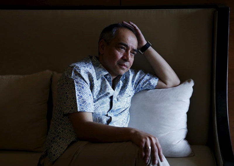 Malaysiau00e2u20acu2122s CIMB Chairman Datuk Seri Nazir Razak, and brother of Prime Minister Datuk Seri Najib Razak, attends an interview with Reuters in Kuala Lumpur, Malaysia, October 31, 2015. u00e2u20acu201d Reuters pic