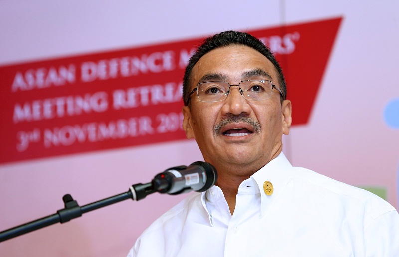 Defence Minister Datuk Seri Hishammuddin Hussein speaks at a news conference at the Asean Defence Ministers Meeting in Kuala Lumpur, Malaysia, November 3, 2015. u00e2u20acu201d Reuters pic