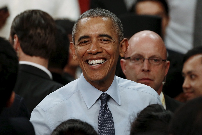 US President Barack Obama greets participants after a meeting with students from the Young Southeast Asian Leaders Initiative at Tayloru00e2u20acu2122s University in Kuala Lumpur,  November 20, 2015. u00e2u20acu201d Reuters pic