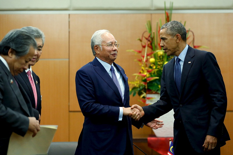 US President Barack Obama (right) and Prime Minister Datuk Seri Najib Razak shake hands after their bilateral meeting before the start of the Asean Summit in Kuala Lumpur, November 20, 2015. u00e2u20acu201d Reuters pic