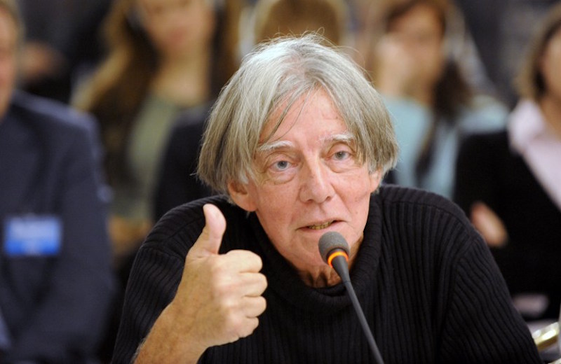 French philosopher Andre Glucksmann speaks on the second day of the 12th Forum 2000 Conference in Prague October 14, 2008. u00e2u20acu201d AFP pic