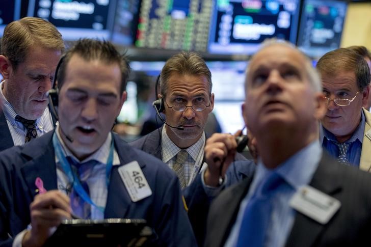 Traders work on the floor of the New York Stock Exchange November 2, 2015. u00e2u20acu201d Reuters pic