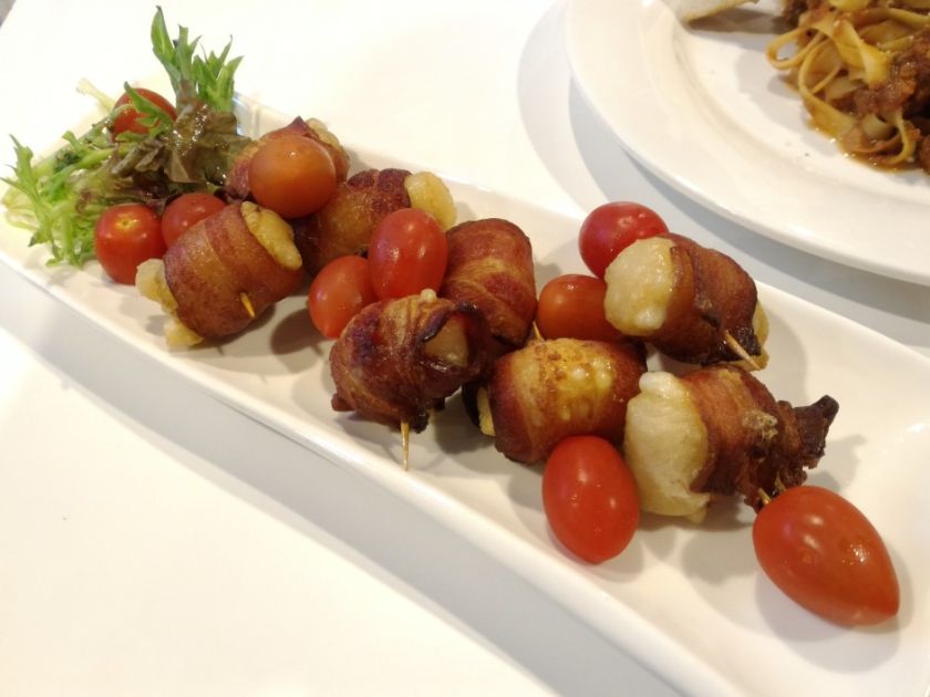 Bacon Bombs, guaranteed to nuke your diet plans to kingdom come — Picture by Alan Wong