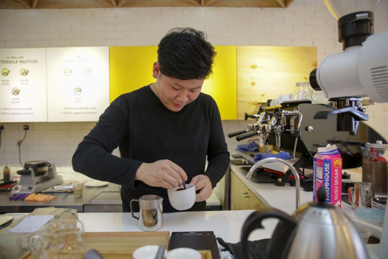 Mah manning Three Little Birds Sri Petaling’s coffee bar.