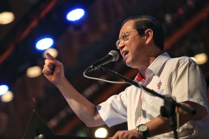 Lim Guan Eng attends the Selangor DAP state ordinary convention, November 1, 2015. u00e2u20acu201d Picture by Saw Siow Feng