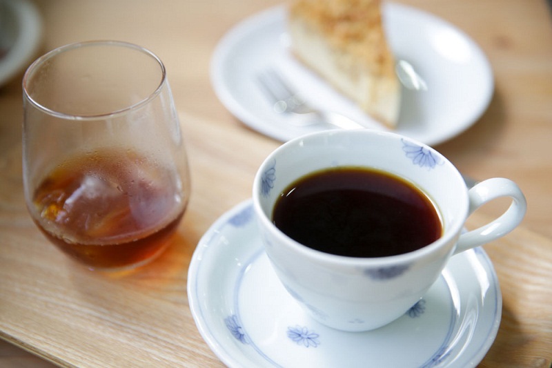 The filter coffee is served both hot and cold for you to enjoy the different characteristics of the coffee.