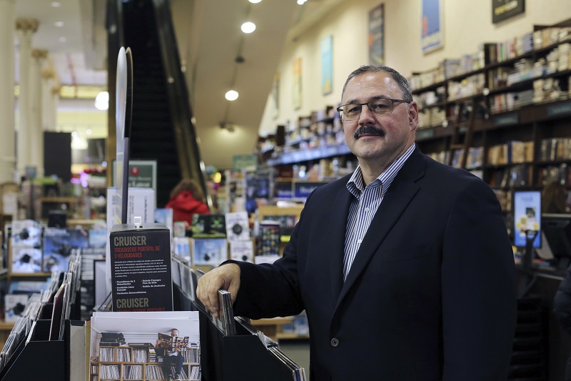 Ron Boire, chief executive of Barnes and Noble, at a Barnes and Noble store in New York, December 2, 2015. u00e2u20acu201d Picture by Richard Perry/The New York Times