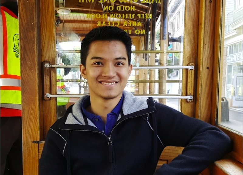 FashionValet founder and chief executive officer Fadzarudin Anuar said this phenomenon has helped him understand one thing: Customers want their items fast! u00e2u20acu201d DNA pic