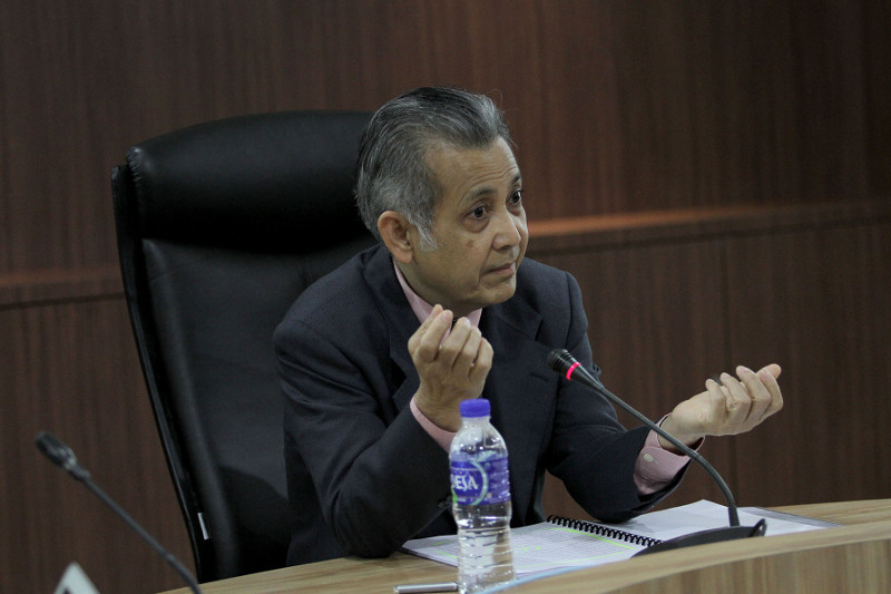 Datuk Mohd Hishamudin Mohd Yunus speaks at a public law lecture titled u00e2u20acu02dcThe Role of the Judiciary in Upholding Fundamental Libertiesu00e2u20acu2122 at Universiti Malaya, Kuala Lumpur, December 9, 2015. u00e2u20acu201d Picture by Yusof Mat Isa