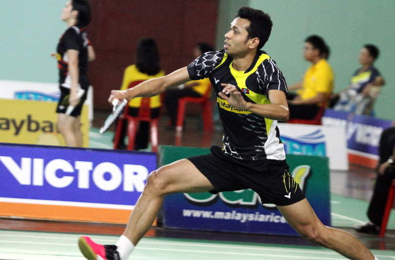 12th-seeded Malaysian singles player Iskandar Zulkarnain Zainuddin suffered a shocking loss to unheralded player Wisnu Yuli Prasetyo from Indonesia. u00e2u20acu201d Bernama pic