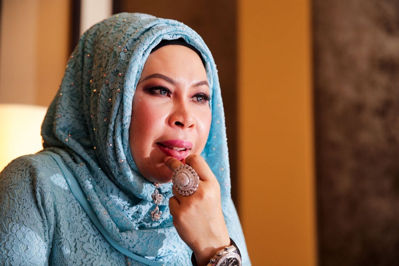 Datuk Seri Dr Hasmiza Othman, better known as Dr Vida, speaks during an interview at Kuala Lumpur, January 8, 2016. u00e2u20acu201d Picture by Choo Choy May
