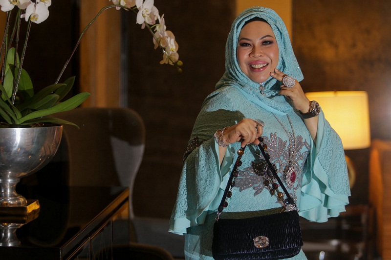 Datuk Seri Dr Hasmiza Othman, better known as Dr Vida, poses for a picture after an interview at Kuala Lumpur, January 8, 2016. u00e2u20acu201d Picture by Choo Choy May