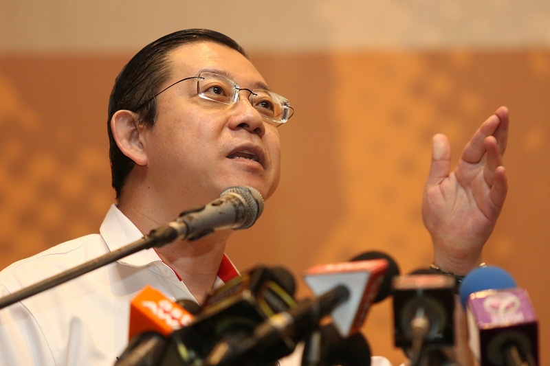 DAP secretary-general Lim Guan Eng speaks at the Pakatan Harapan Leadership Conference in Shah Alam, January 9, 2016. u00e2u20acu201d Picture by Saw Siow Feng 