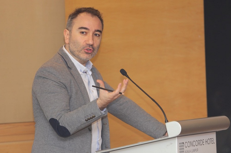 New York Times Op-ed contributing writer Mustafa Akyol speaks during a forum by the Islamic Renaissance Front (IRF) in Kuala Lumpur on January 23, 2016. u00e2u20acu201d Picture by Choo Choy May