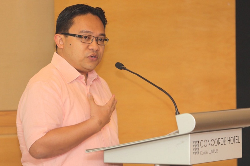 IDEAS chief executive Wan Saiful Wan Jan speaks during a forum by the Islamic Renaissance Front (IRF) in Kuala Lumpur on January 23, 2016. u00e2u20acu201d Picture by Choo Choy May