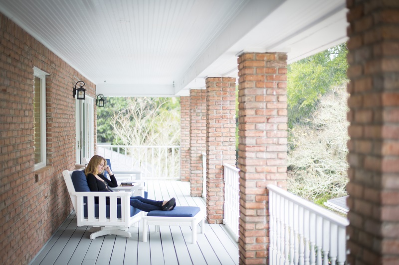 Meredith Wild writes at home in Destin, Florida, January 21, 2016. — Picture by Meggan Haller/The New York Times