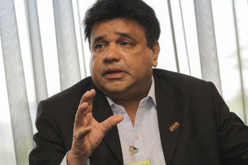 PEPS President, Datuk Siders Sittampalam speaks to the media during a press conference at the Sime Darby Convention Centre in Bukit Kiara, January 20, 2016. u00e2u20acu2022 Picture by Yusof Mat Isa