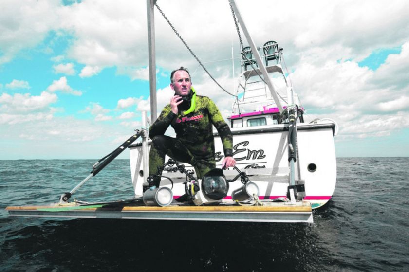 Brian Skerry dives deep to photograph life underwater and hopes travellers will do their part to keep our oceans clean and thriving. u00e2u20acu201d TODAY picnn