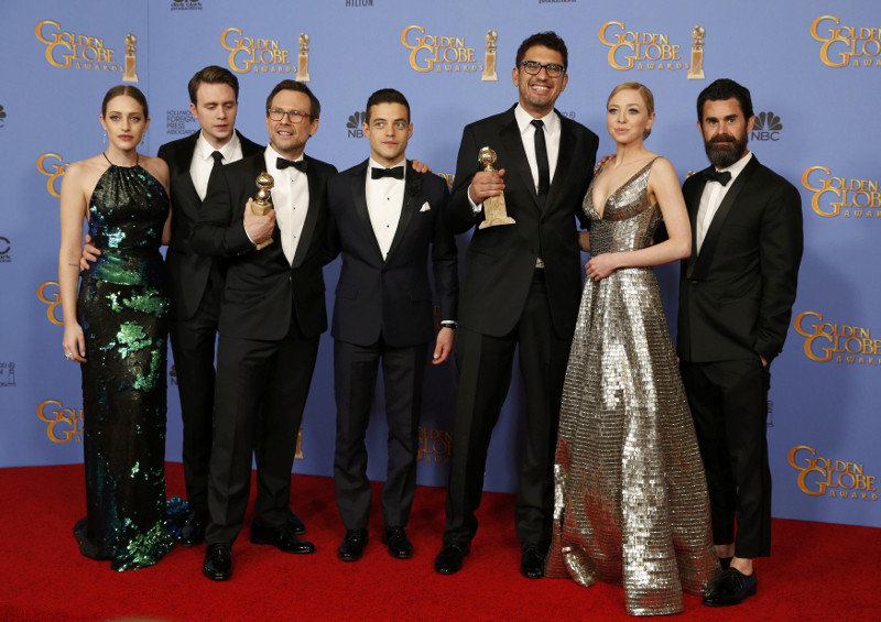 Producer Sam Esmail (3rd right) poses with the award for Best Television Series u00e2u20acu201d Drama for u00e2u20acu02dcMr Robotu00e2u20acu2122 with the cast and crew at the 73rd Golden Globe Awards in Beverly Hills January 10, 2016. u00e2u20acu201d Reuters pic