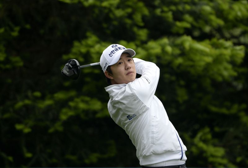 Song Young-han of South Korea, first round, GS Caltex Maekyung Open, Namseoul Country Club, Seoul, May 8, 2014. AFP PHOTO / OneAsia / Paul Lakatos