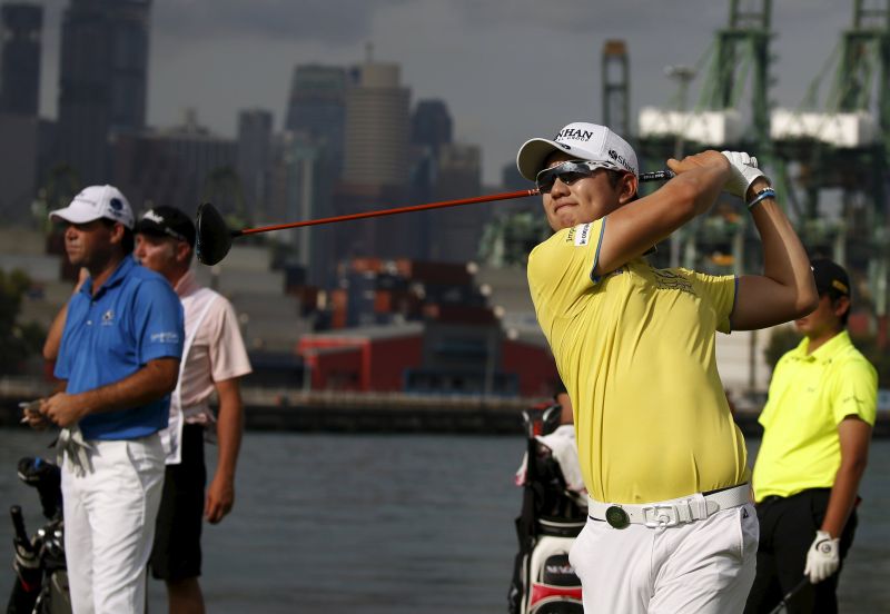 Song Young-han of South Korea tees off third round SMBC Singapore Open, Sentosau00e2u20acu2122s Serapong golf course January 30, 2016. REUTERS/Edgar Su