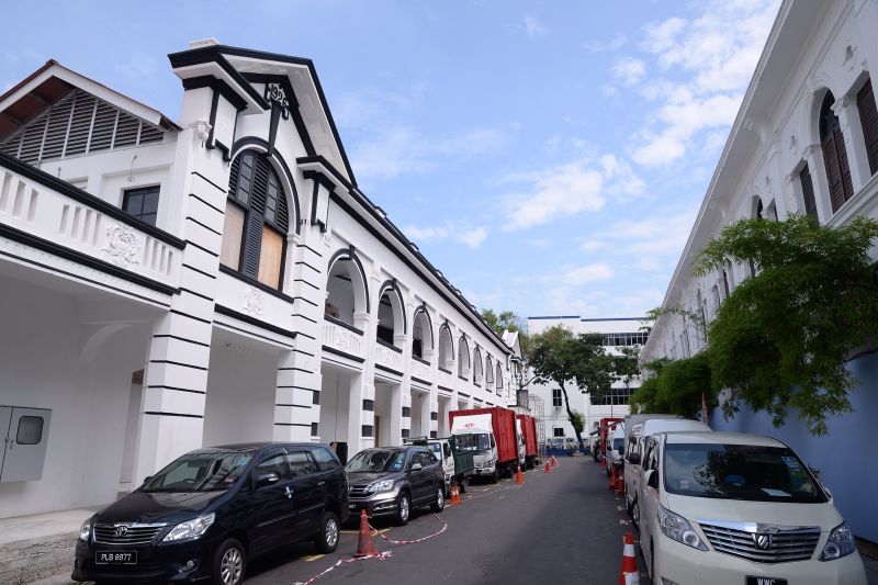The narrow lane of Majestic Theatre that used to have hawker stalls selling snacks and food for cinema goers in the olden days. 