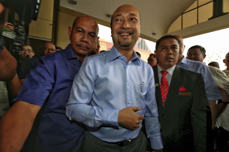 Datuk Seri Mukhriz Mahathir arrives at PWTC to attend the Umno Supreme Council meeting, January 29, 2016. u00e2u20acu2022 Picture by Saw Siow Feng
