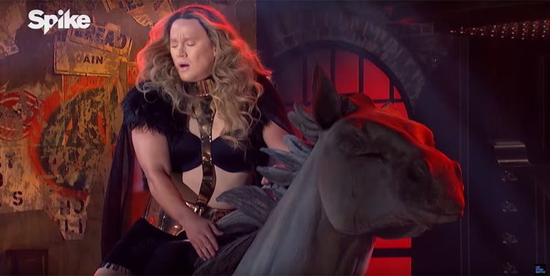 Channing Tatum dresses up like Beyoncu00c3u00a9 and lip syncs u00e2u20acu02dcRun the World (Girls)u00e2u20acu2122 AFP-Relaxnews supplied