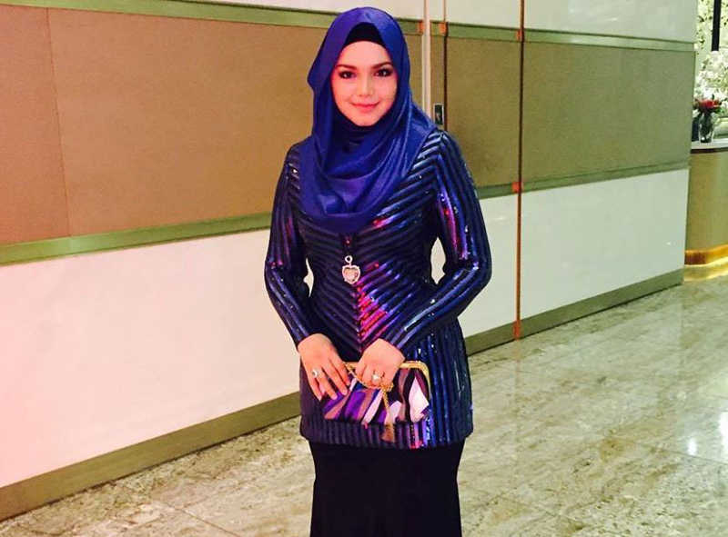 Singer Datuk Siti Nurhaliza will be holding an exclusive concert in March for Yonder Music app users. u00e2u20acu201d Picture by Facebook/Siti Nurhaliza