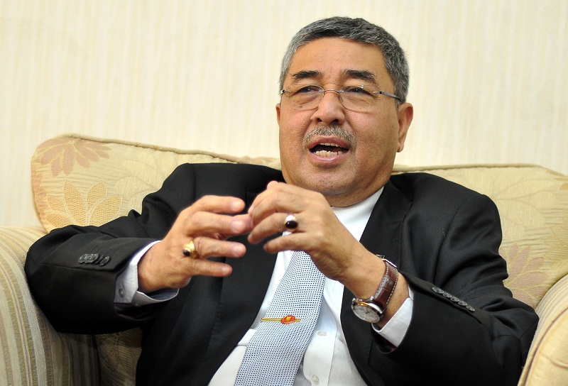 Kedah Mentri Besar Datuk Seri Ahmad Bashah Md Hanipah speaks to reporters at his office in Wisma Darul Aman in Alor Setar on February 11, 2016. u00e2u20acu201d Bernama pic