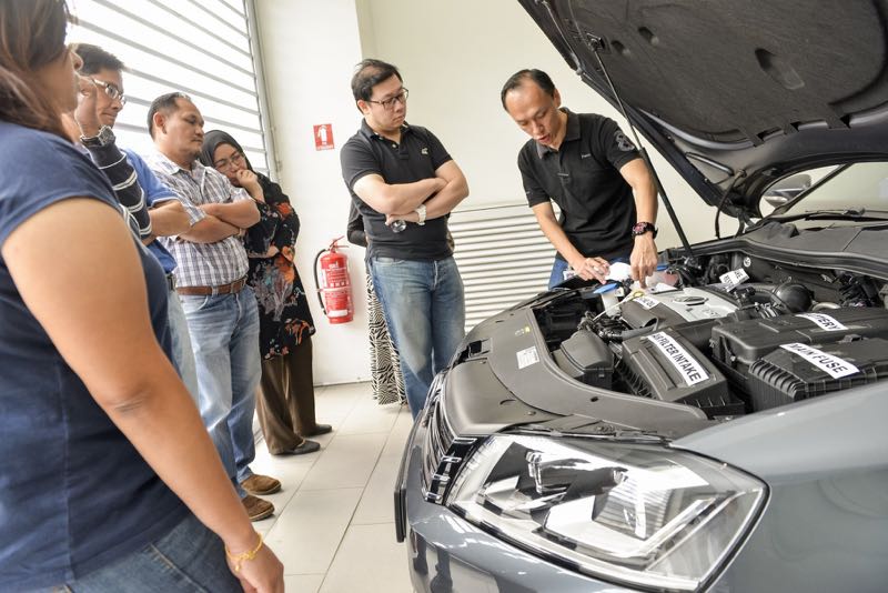 A hands-on demonstration of basic maintenance tips and simple visual self-checks was conducted by trained after-sales technicians. ― Picture courtesy of Volkswagen Malaysia