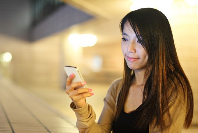 For the fourth quarter, net profit fell 31 per cent to RM382.36 million, while revenue declined 3.9 per cent to RM1.72 billion. u00e2u20acu201d DNA pic