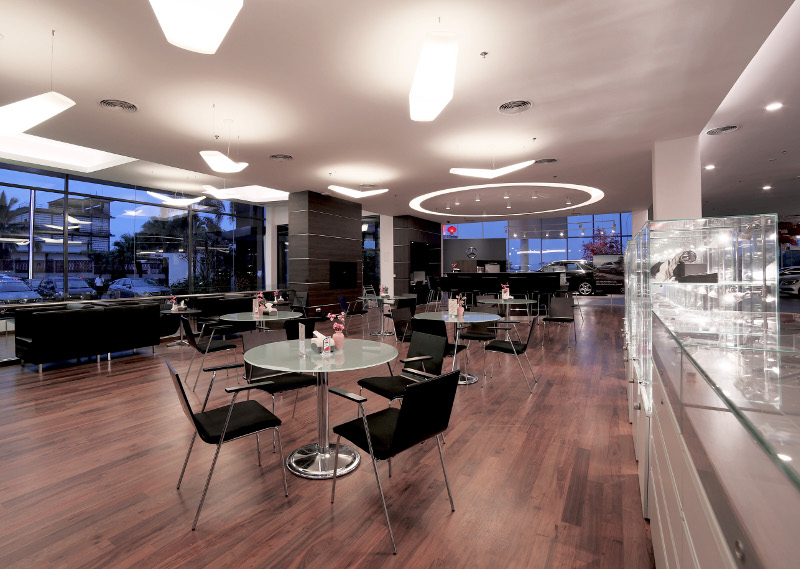 The customer waiting area of the Mercedes-Benz Autohaus showroom.