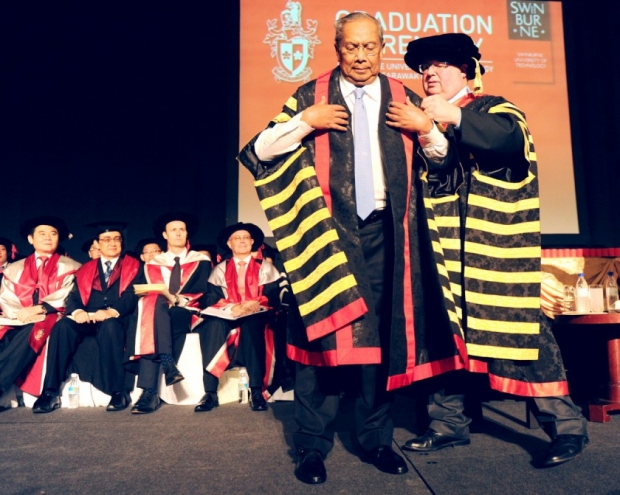 Adenan wajar dijadikan model pemimpin berani dan berintegriti oleh golongan belia. u00e2u20acu201du00c2u00a0Foto Bernama