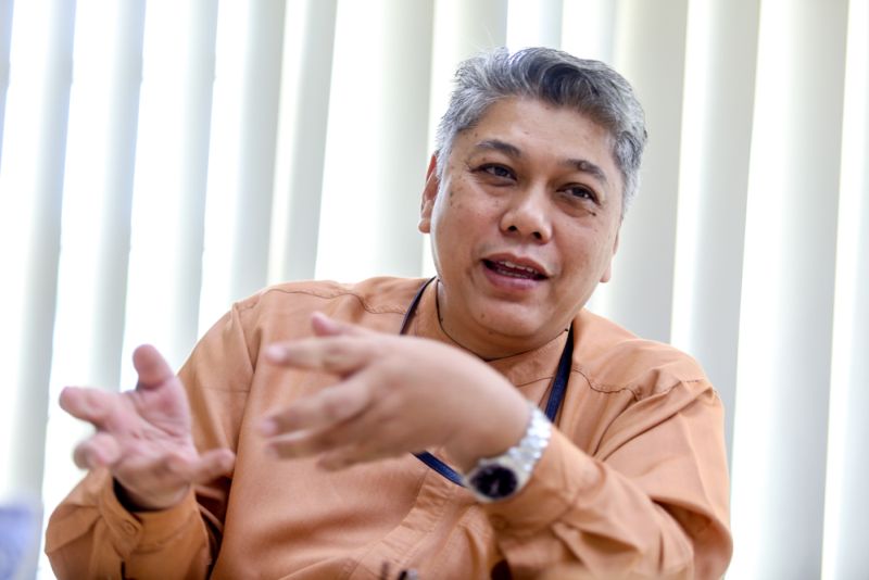 Greenview Islamic School director Muhammad Azman Hamzah speaks to Malay Mail Online in an interview on January 22, 2016. u00e2u20acu2022 Picture by Saw Siow Feng