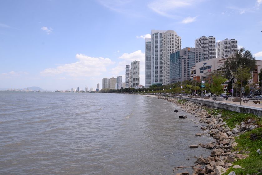 The Gurney Drive foreshore will be reclaimed and a man-made park-in-the-city Gurney Wharf will be created on the reclaimed land. u00e2u20acu201d Picture by K.E.Ooi