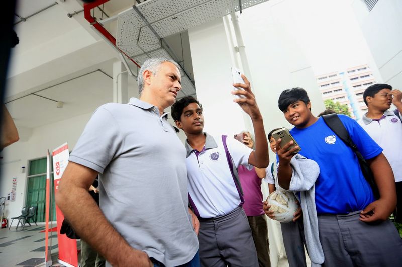 Jose Mourinho taking a wefie with students from NorthLight School. u00e2u20acu201d TODAY pic