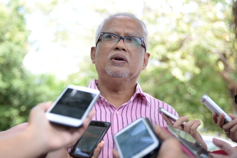 PAS MP Datuk Mahfuz Omar (pic) says Kedah will face a dark future under Datuk Seri Ahmad Bashah Md Hanipah as the new mentri besar. u00e2u20acu2022 Picture by KE Ooi