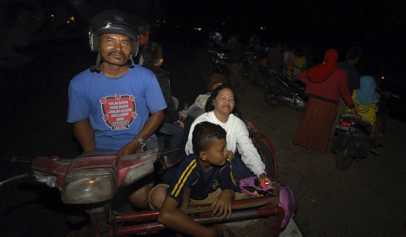 Residents flee to higher ground after an earthquake struck off the west coast of Sumatra, in the city of Padang, West Sumatra, Indonesia March 2, 2016 in this photo taken by Antara Foto. u00e2u20acu201d Reuters pic