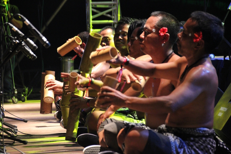Rainforest World Music Festival brings together renowned musicians from all over the world and indigenous Bornean musicians on the same stage. u00e2u20acu201d RWMF pic via TheHive.Asia