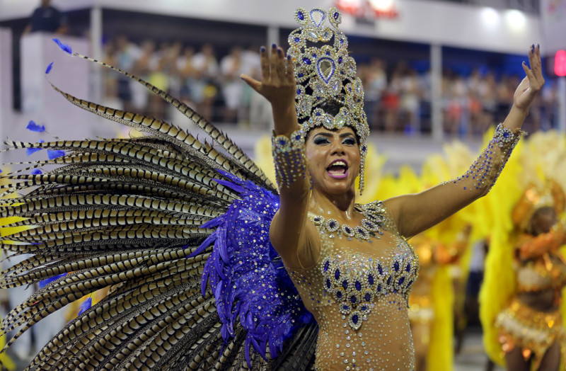 A reveller parades for Vila Maria samba school during a carnival in Sao Paulo, Brazil, February 6, 2016. u00e2u20acu201d Reuters pic