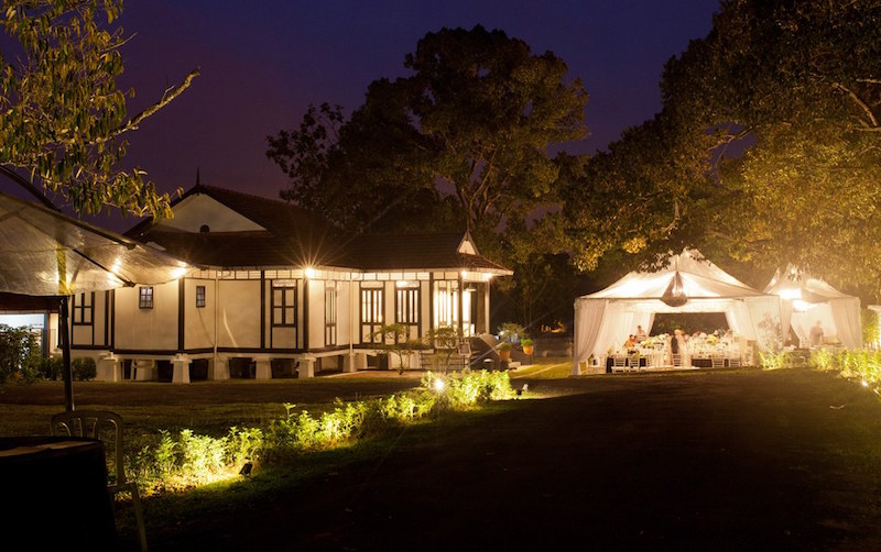 A wedding takes place on the lawn of the century-old heritage house. — Picture courtesy of K’Seena House via RecomN