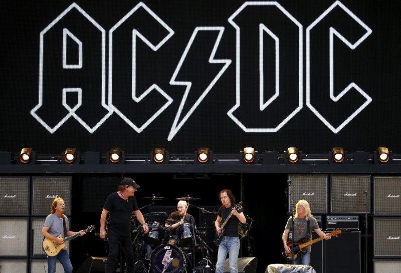 Members of the rock group AC/DC Stevie Young, Brian Johnson, Chris Slade, Angus Young and Cliff Williams perform during a rehearsal at Stadium Australia in Sydney November 3, 2015. u00e2u20acu201d Reuters pic