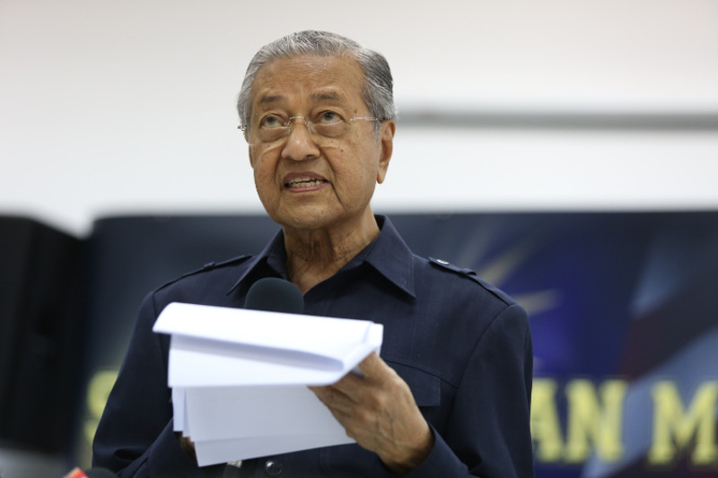 Tun Dr Mahathir Mohamad speaks during an event to announce a citizensu00e2u20acu2122 movement against the government in Kuala Lumpur on March 4, 2016. u00e2u20acu201d Picture by Saw Siow Feng